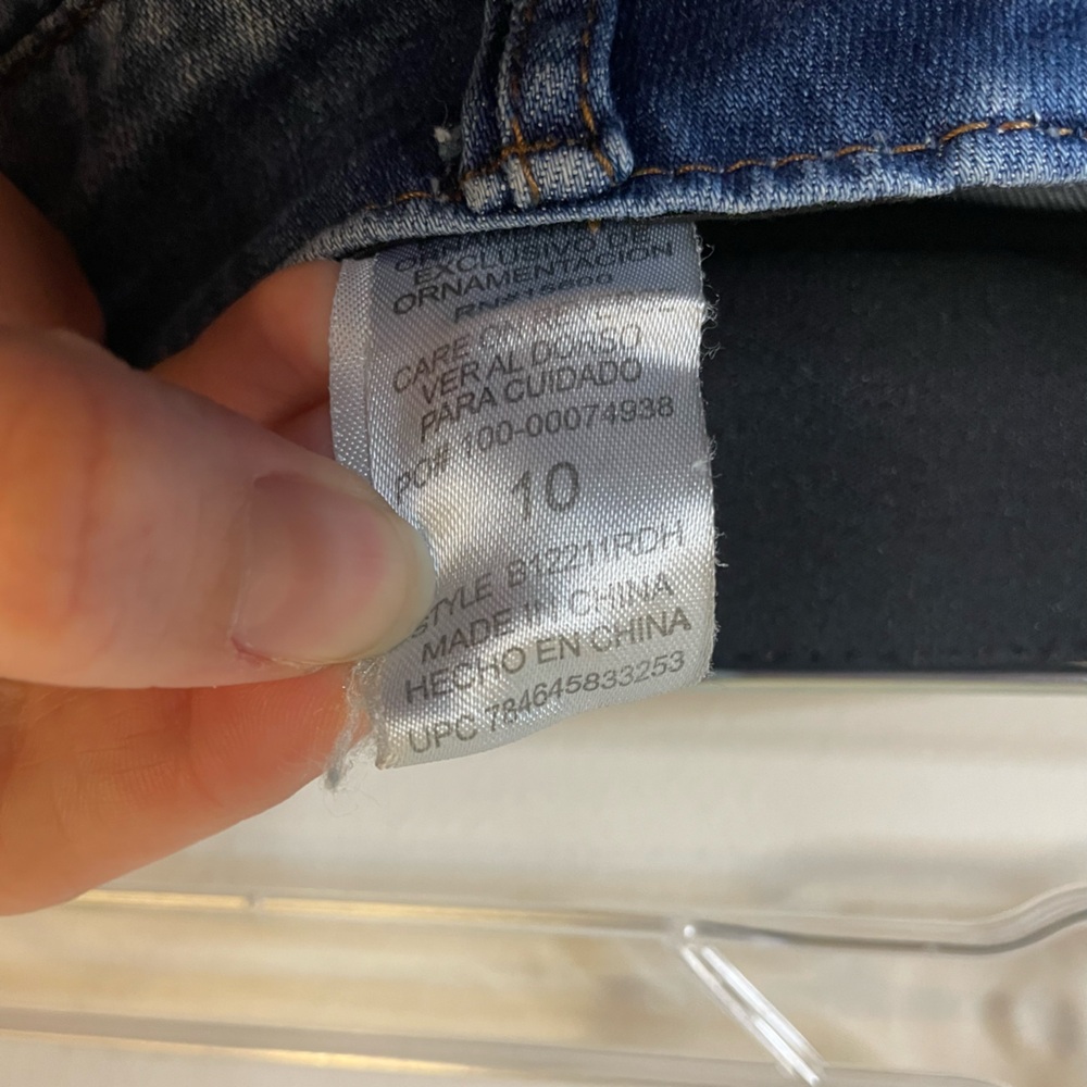 Democracy Jeans Kathryn “Ab”Solution Itty Bitty Bootcut Jean - Picture 3 of 9